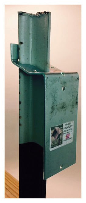 90 Degree T - Post Mounting Bracket - Jeffers - Farm & Ranch Supplies > Fencing & Barriers